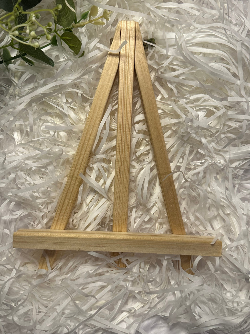 Santa & Reindeer Sip & Paint Canvas with easel, paint &brush- Festive Creativity for Everyone